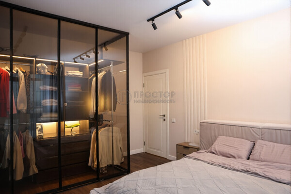 Продам двухкомнатную (2-комн.) квартиру, 1905 года ул, 1, Москва г