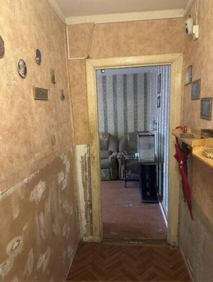 Продам трехкомнатную (3-комн.) квартиру, 19, Калининец рп