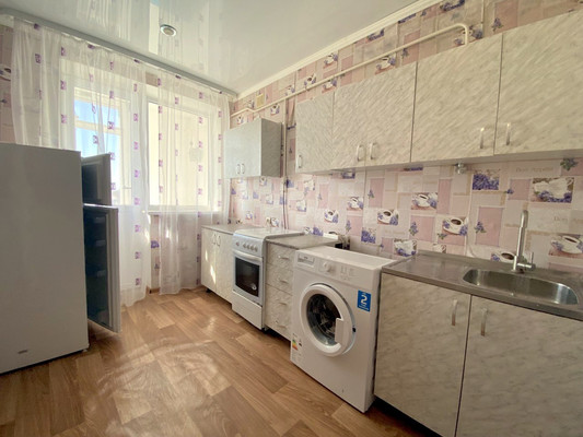 Продам двухкомнатную (2-комн.) квартиру, Красная ул, 13, Юбилейный п