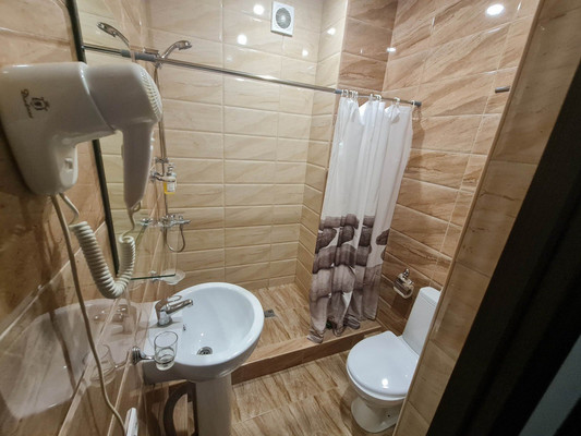 Продам гостиницу 1 618 м2, Приморский пер, 16, Витязево с