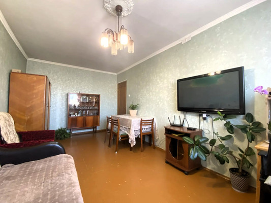 Продам трехкомнатную (3-комн.) квартиру, 21, им. Тельмана п