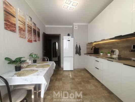 Сдам однокомнатную (1-комн.) квартиру, Ленинградская ул, 1к2 стр 1, Парголово п