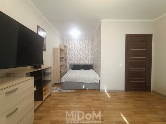 Сдам однокомнатную (1-комн.) квартиру, Ленинградская ул, 1к2 стр 1, Парголово п