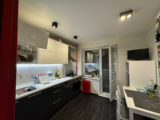 Продам двухкомнатную (2-комн.) квартиру, Московская (Львовский мкр.) ул, 1Б, Подольск г