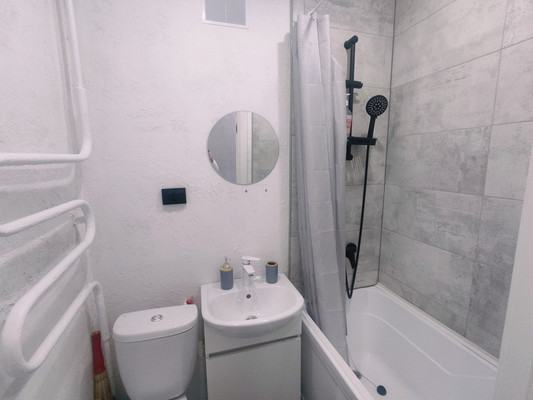 Продам однокомнатную (1-комн.) квартиру, Челюскина ул, 64, Казань г