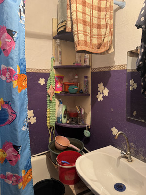 Продам трехкомнатную (3-комн.) квартиру, Ленинградская ул, 7, Сольцы г