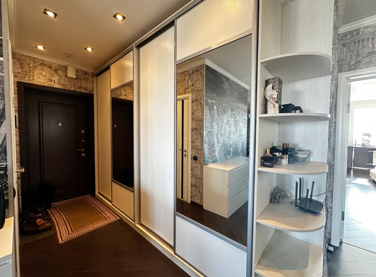 Продам двухкомнатную (2-комн.) квартиру, Дружбы ул, 1, Чехов г