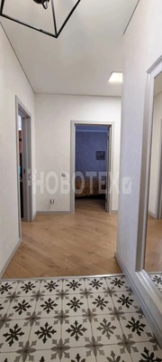 Продам двухкомнатную (2-комн.) квартиру, Ленина ул, 8В, Горячий Ключ г