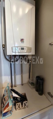 Продам двухкомнатную (2-комн.) квартиру, Ленина ул, 8В, Горячий Ключ г