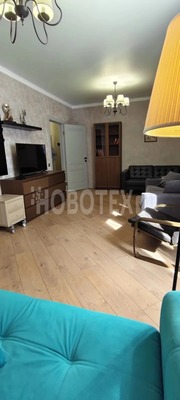 Продам двухкомнатную (2-комн.) квартиру, Ленина ул, 8В, Горячий Ключ г