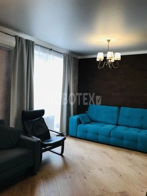 Продам двухкомнатную (2-комн.) квартиру, Ленина ул, 8В, Горячий Ключ г