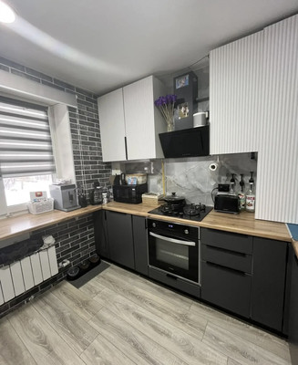 Продам двухкомнатную (2-комн.) квартиру, Сергея Киселева ул, 6, Просторный мкр