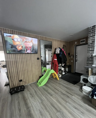 Продам двухкомнатную (2-комн.) квартиру, Сергея Киселева ул, 6, Просторный мкр