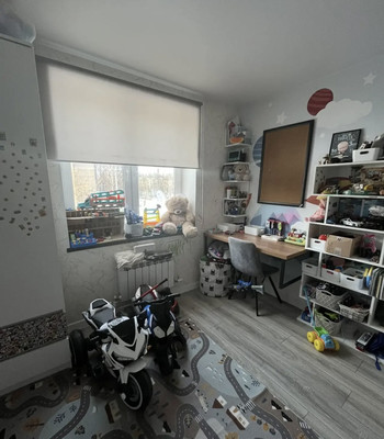 Продам двухкомнатную (2-комн.) квартиру, Сергея Киселева ул, 6, Просторный мкр