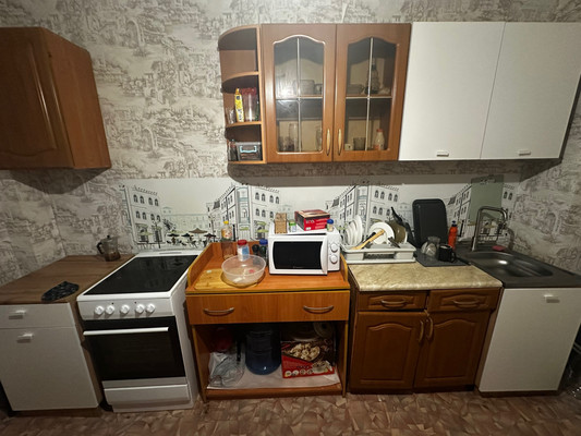 Продам двухкомнатную (2-комн.) квартиру, 7, Просторный мкр