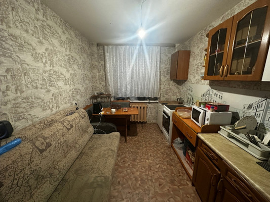 Продам двухкомнатную (2-комн.) квартиру, 7, Просторный мкр