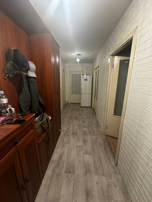 Продам двухкомнатную (2-комн.) квартиру, 7, Просторный мкр