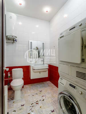 Продам трехкомнатную (3-комн.) квартиру, Коштоянца ул, 20к2, Москва г