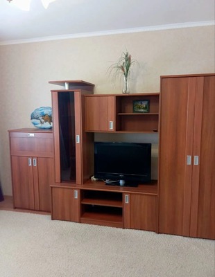 Продам однокомнатную (1-комн.) квартиру, Коминтерна ул, 8, Ханты-Мансийск г