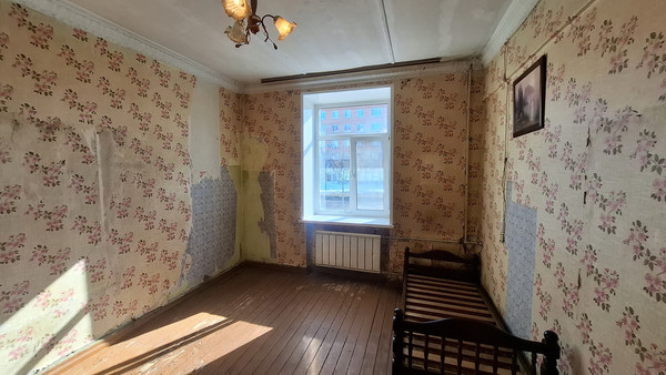 Продам трехкомнатную (3-комн.) квартиру, Андропова ул, 30/23, Ступино г