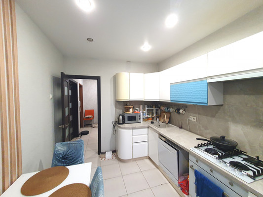 Продам двухкомнатную (2-комн.) квартиру, Жуковского ул, 2Б, Липецк г