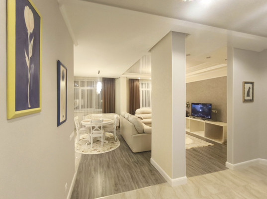 Продам трехкомнатную (3-комн.) квартиру, Бачуринская ул, 19, Коммунарка п