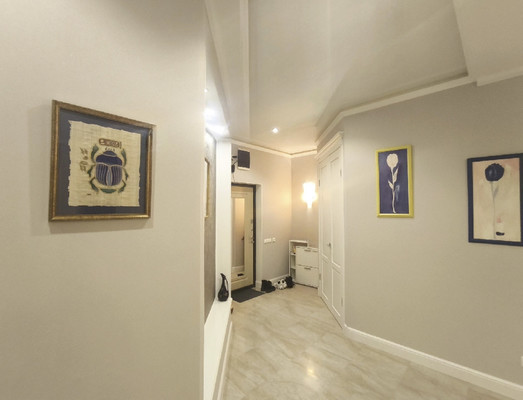 Продам трехкомнатную (3-комн.) квартиру, Бачуринская ул, 19, Коммунарка п