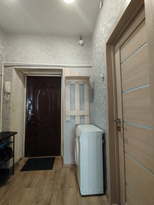 Продам однокомнатную (1-комн.) квартиру, Профсоюзная ул, 6, Бор г