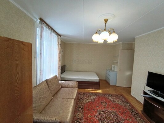 Продам двухкомнатную (2-комн.) квартиру, 1-я Владимирская ул, 18к3, Москва г