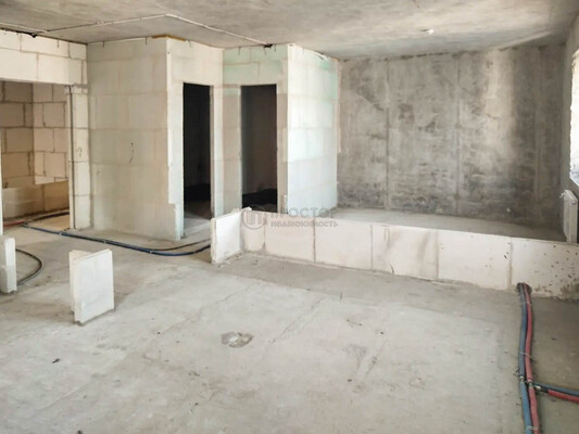 Продам трехкомнатную (3-комн.) квартиру, Новогиреевская ул, 5Ак1, Москва г