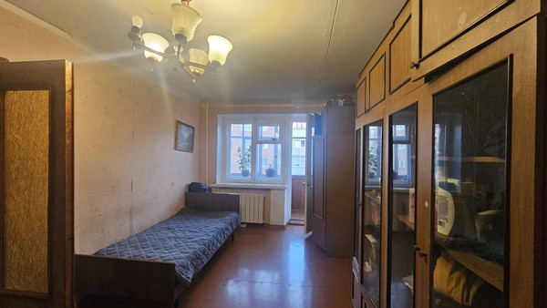 Продам двухкомнатную (2-комн.) квартиру, Горького ул, 17, Малино рп