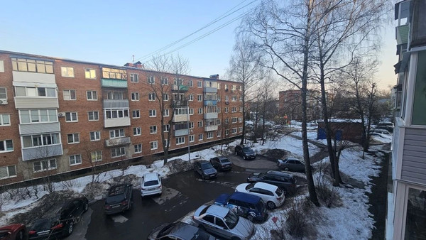 Продам двухкомнатную (2-комн.) квартиру, Горького ул, 17, Малино рп