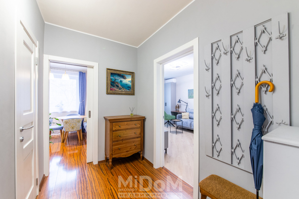 Продам однокомнатную (1-комн.) квартиру, Комендантский пр-кт, 20к2, Санкт-Петербург г