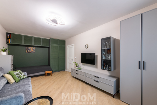 Продам однокомнатную (1-комн.) квартиру, Комендантский пр-кт, 20к2, Санкт-Петербург г