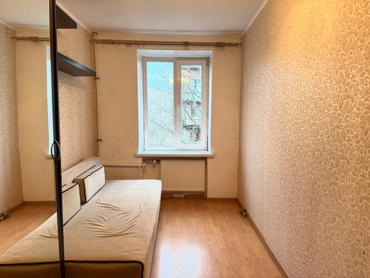 Продам комнату в 5-комн. квартире, Танкиста Хрустицкого ул, 106а, Санкт-Петербург г