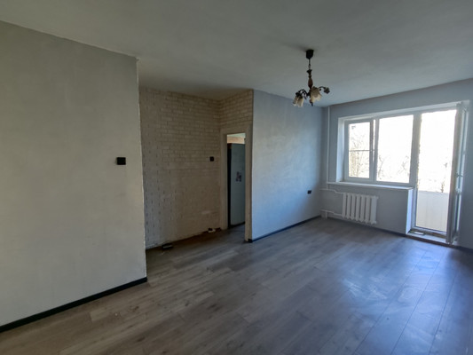 Продам трехкомнатную (3-комн.) квартиру, Мерецкова-Волосова ул, 1/1, Великий Новгород г