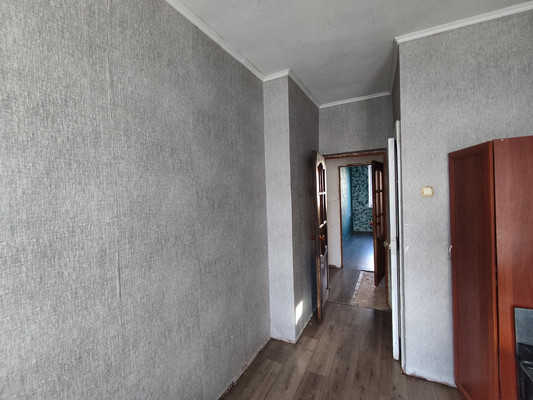 Продам трехкомнатную (3-комн.) квартиру, Мерецкова-Волосова ул, 1/1, Великий Новгород г