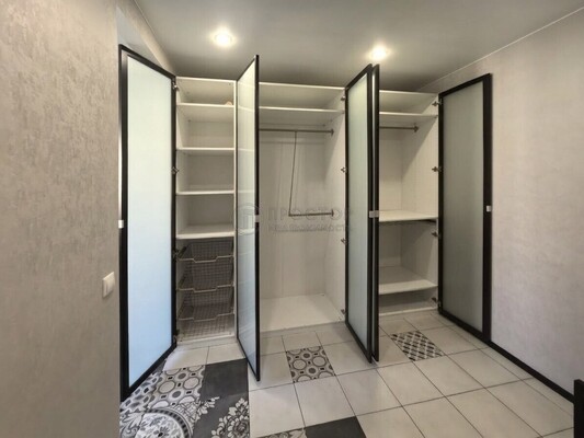 Продам однокомнатную (1-комн.) квартиру, Сухановская ул, 9, Лопатино рп