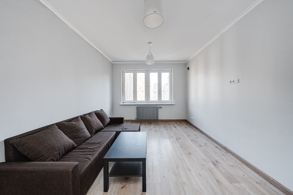 Продам двухкомнатную (2-комн.) квартиру, Сколковская ул, 1кГ, Одинцово г