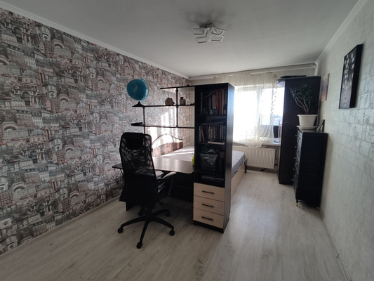 Продам двухкомнатную (2-комн.) квартиру, Большая Московская ул, 59, Великий Новгород г