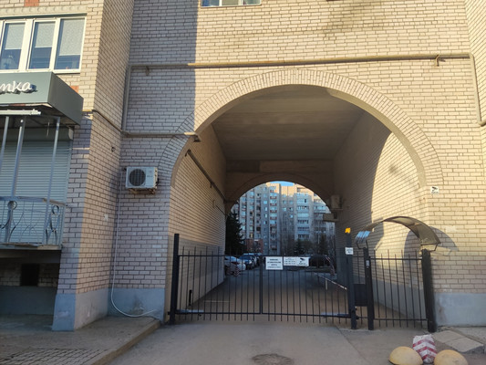 Продам двухкомнатную (2-комн.) квартиру, Большая Московская ул, 59, Великий Новгород г