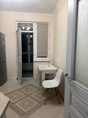 Продам однокомнатную (1-комн.) квартиру, Крымской весны ул, 1к7, Мирное с