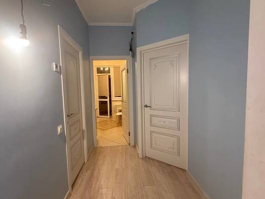 Продам однокомнатную (1-комн.) квартиру, Крымской весны ул, 1к7, Мирное с