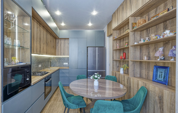 Продам трехкомнатную (3-комн.) квартиру, Николинские Ключи ул, 33, Ивановское д