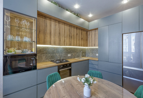 Продам трехкомнатную (3-комн.) квартиру, Николинские Ключи ул, 33, Ивановское д