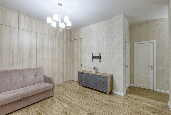 Продам трехкомнатную (3-комн.) квартиру, Николинские Ключи ул, 33, Ивановское д