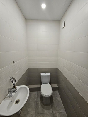 Продам двухкомнатную (2-комн.) квартиру, Орудийная ул, 32кб, Калининград г