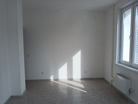 Продам трехкомнатную (3-комн.) квартиру, Лесников ул, 49, Красноярск г