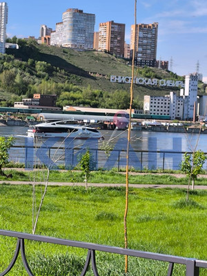 Продам двухкомнатную (2-комн.) квартиру, Лесников ул, 49, Красноярск г