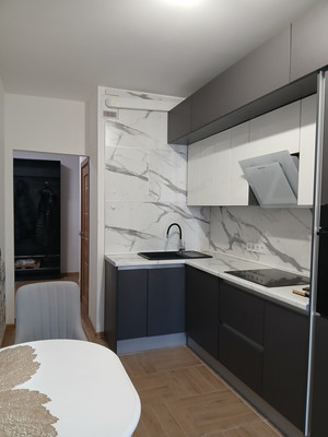 Продам двухкомнатную (2-комн.) квартиру, Английская ул, 8, Бугры п